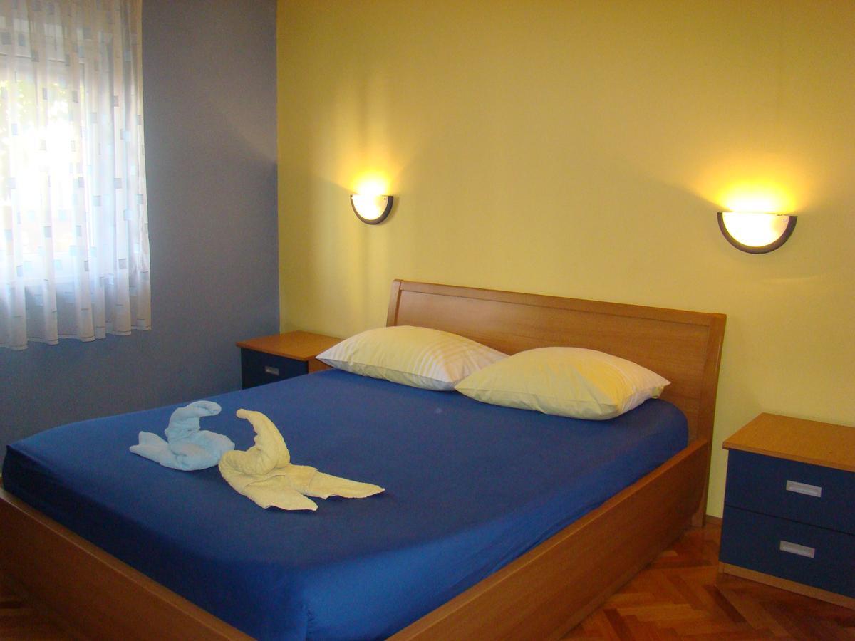 Apartments Zgogo Trogir Exterior foto